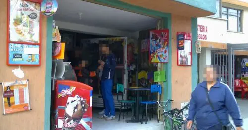 CIGARRERIA CALLE 165 CARRERA 8D BOGOTÁ CIGARRERIA CALLE 165 CARRERA 8D BOGOTÁ